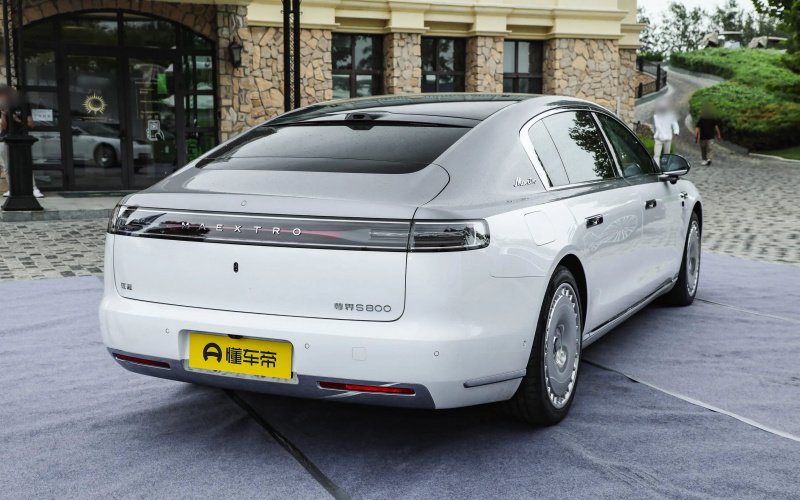 Maextro S800 PHEV фото со стороны