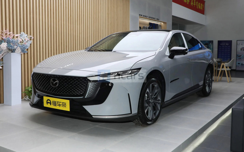 Mazda EZ-6 фото спереду