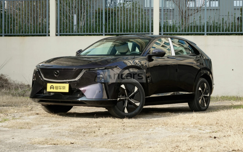 Mazda EZ-60 DM фото спереду