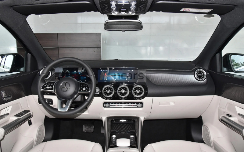 Mercedes-Benz EQA  фото салону