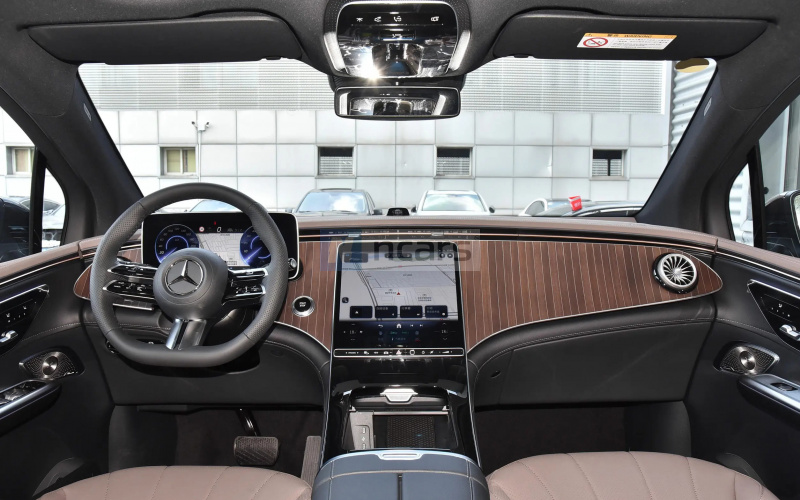 Mercedes-Benz EQE SUV фото салону