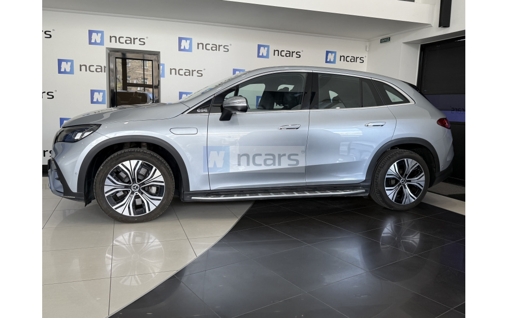 EQE SUV - 4