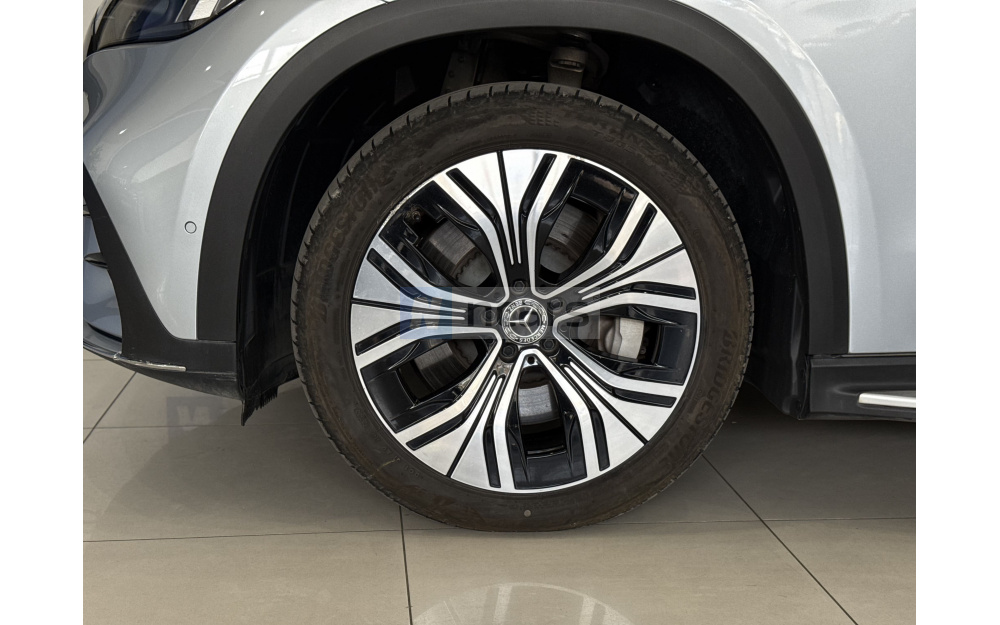EQE SUV - 7