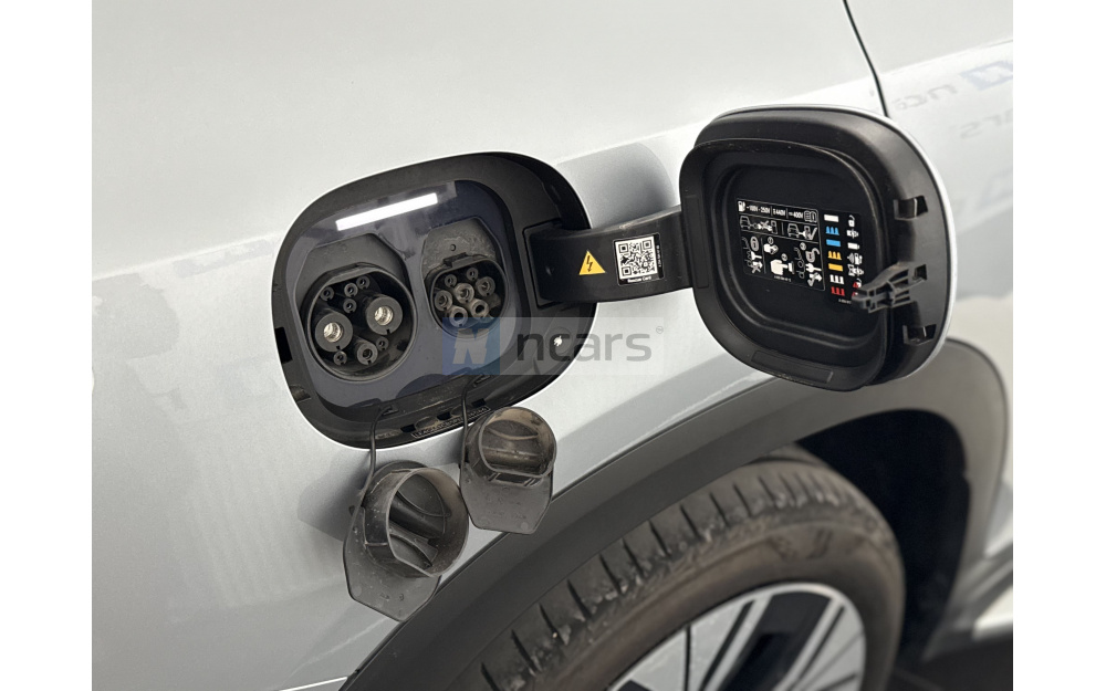EQE SUV - 15