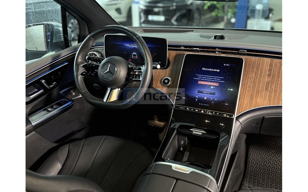 EQE SUV - 17