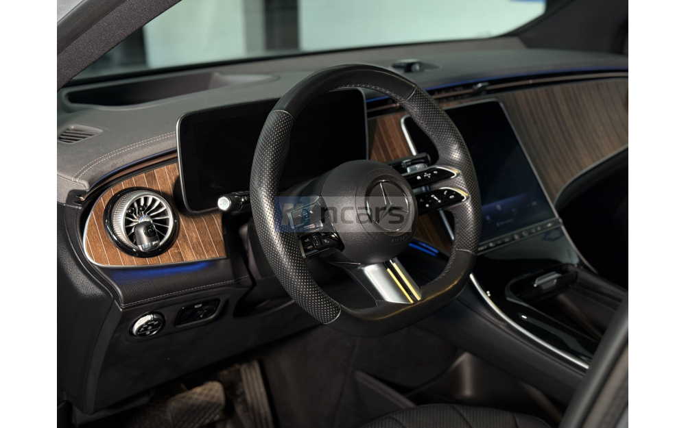 EQE SUV - 21
