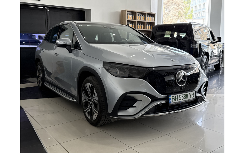 EQE SUV - 3