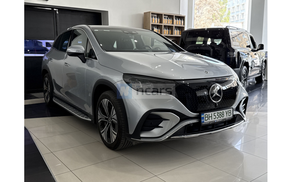 EQE SUV - 3