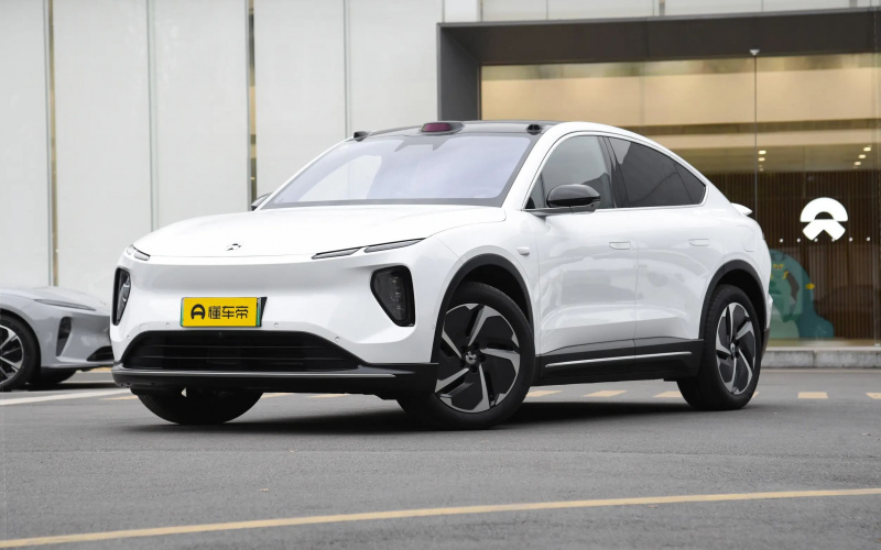 NIO EC6 фото спереду