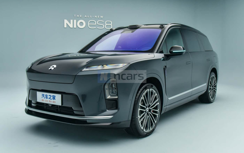 NIO ES8 фото спереди