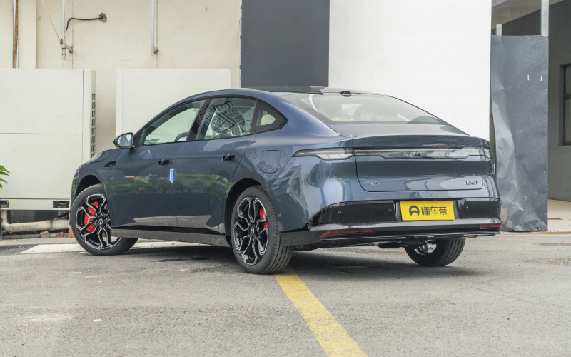 Nissan N7 фото со стороны