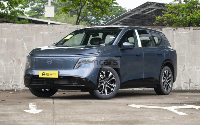 Nissan NX8 фото спереди