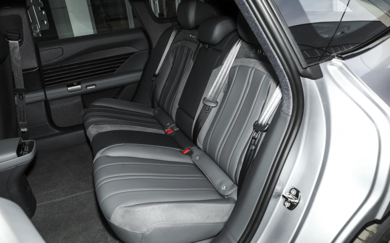 Audi E5 Sportback фото задний диван