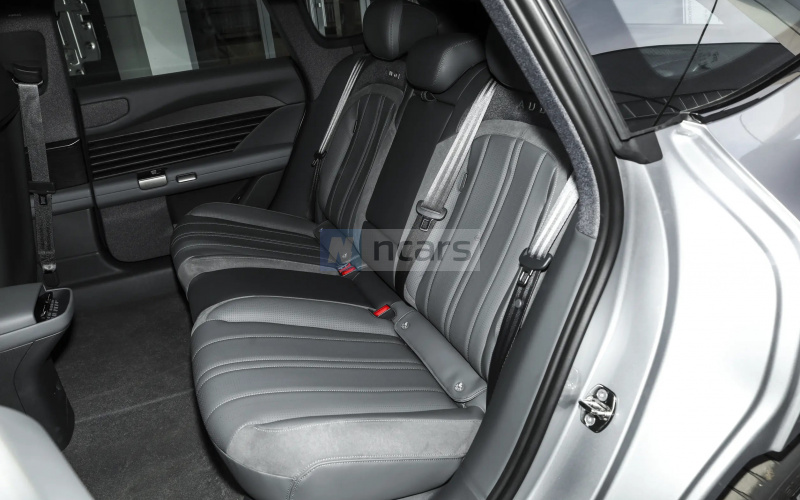 Audi E5 Sportback фото задній диван