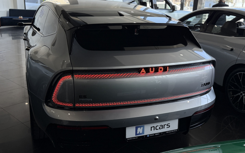 Audi E5 Sportback фото задний диван