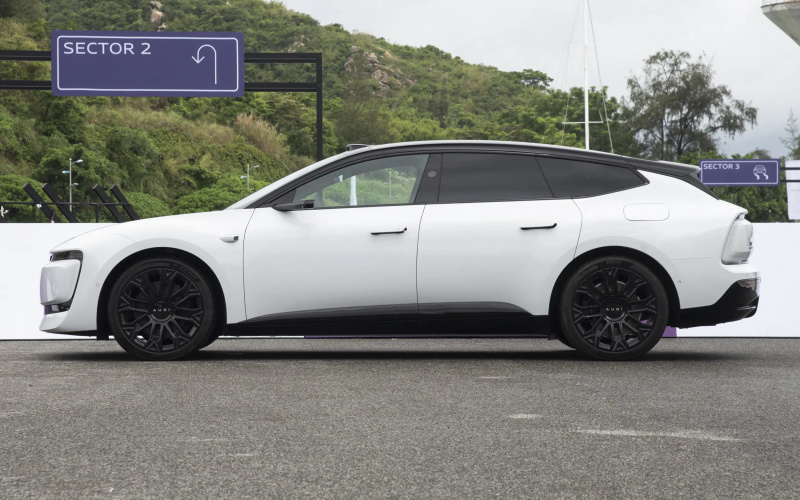 Audi E5 Sportback фото задній диван