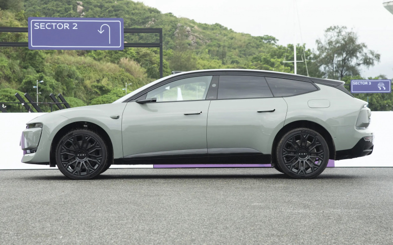 Audi E5 Sportback фото задній диван