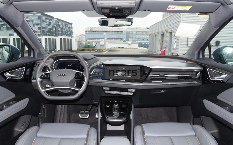 Audi Q4 E-Tron фото салону