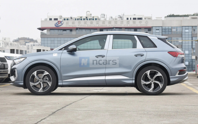 Audi Q4 E-Tron фото задній диван
