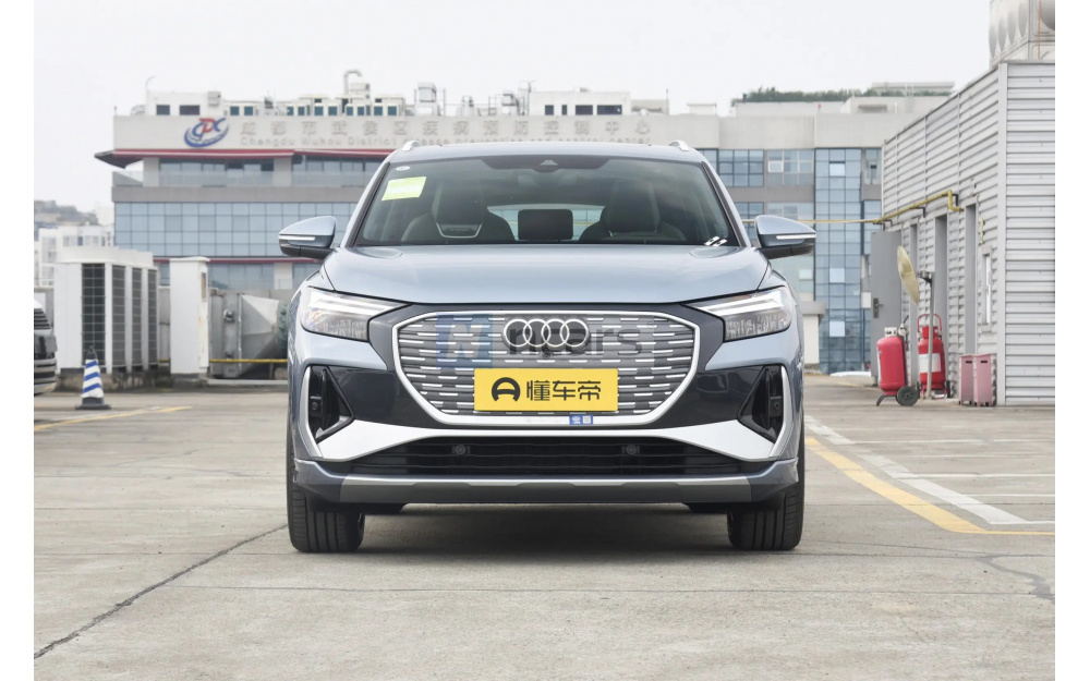 Q4 E-Tron - 2