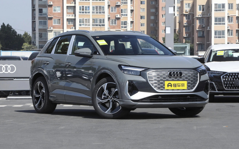 Audi Q4 E-Tron фото салону