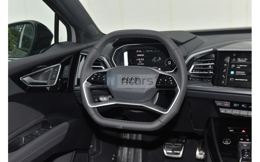 Q4 E-Tron - 18