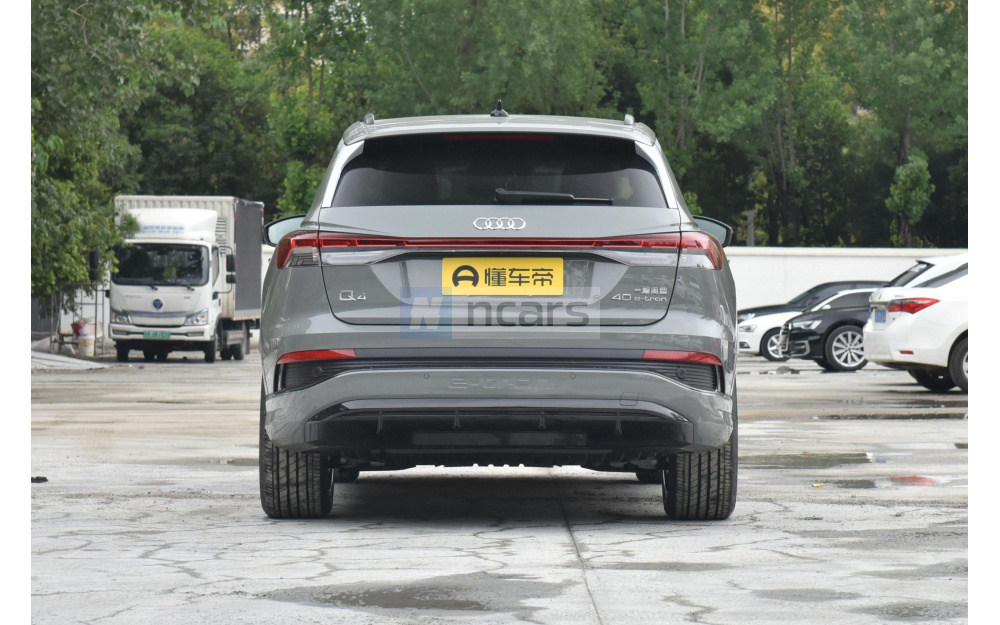 Q4 E-Tron - 6
