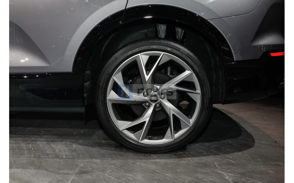 Q5 e-tron - 9