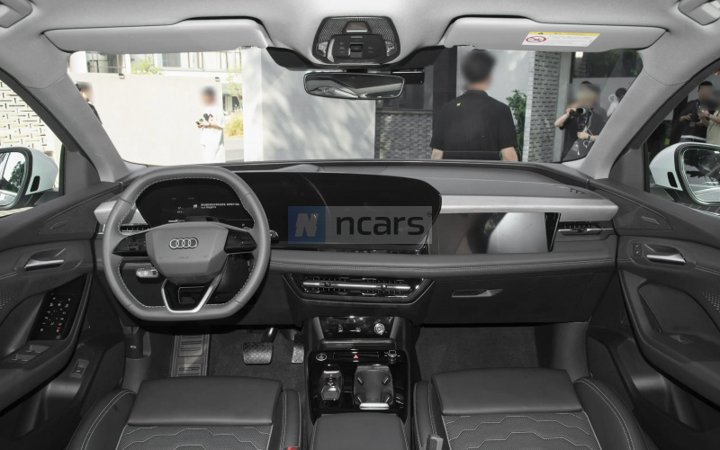 Audi Q6L e-tron фото салону