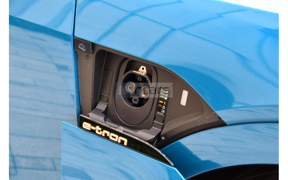 e-tron - 14