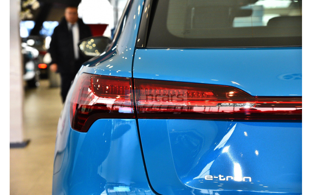 e-tron - 9