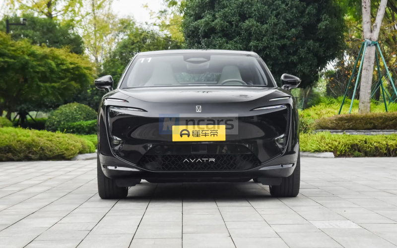 Avatr 11 DM фото со стороны