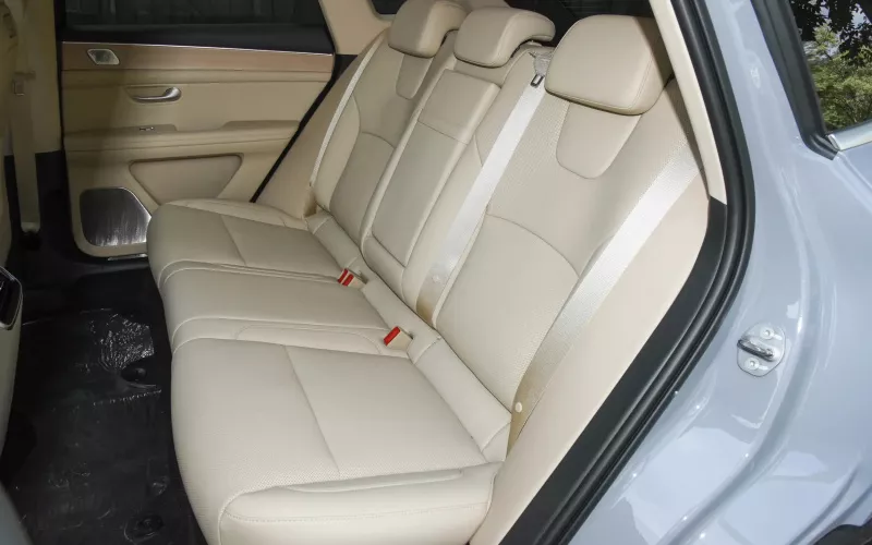 Aito M5 фото задний диван