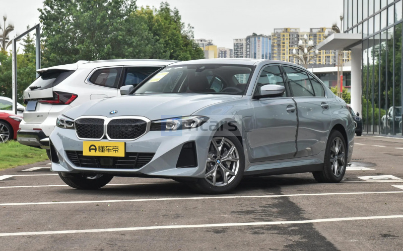 BMW i3 фото спереду