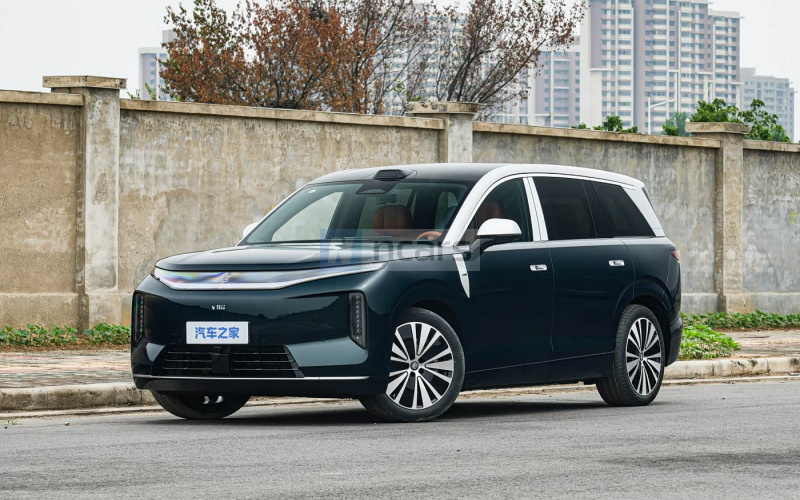BYD DaTang фото спереди