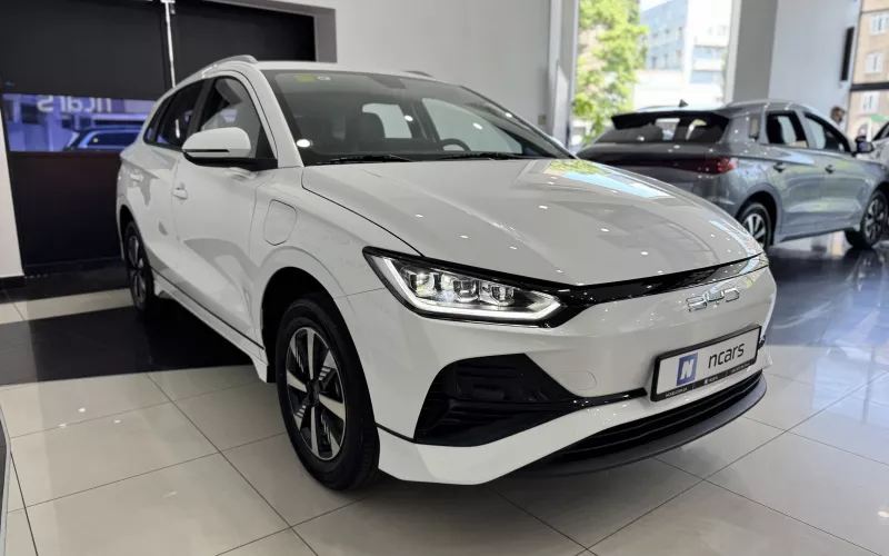 BYD E2 фото салону