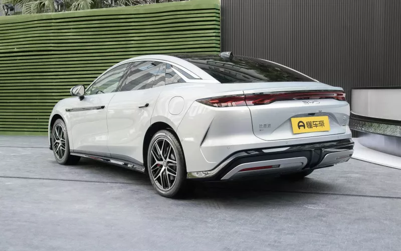 BYD Han L фото со стороны