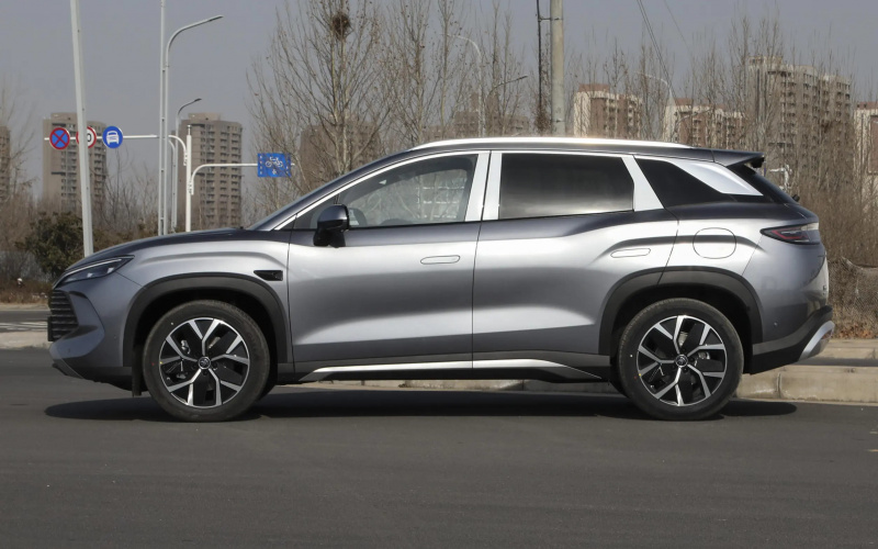 BYD Song L DM-i 2025 фото задний диван