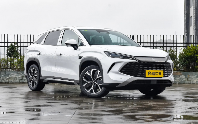 BYD Song L DM-i фото салона