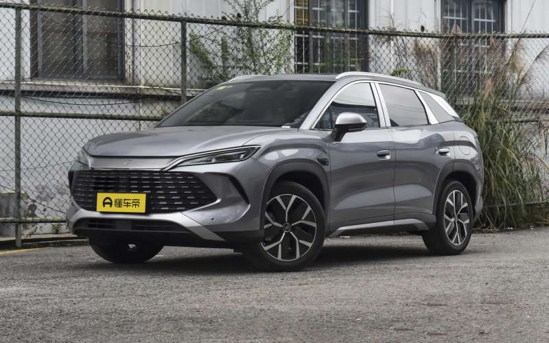 BYD Song L DM-i фото спереду