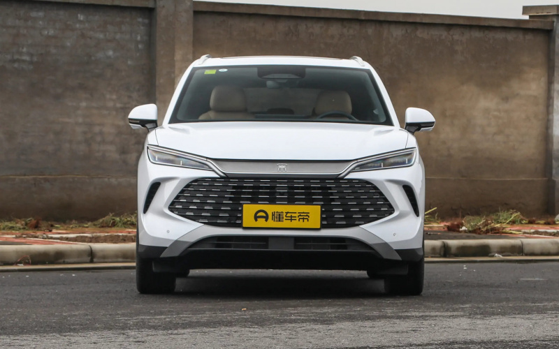 BYD Song L DM-i фото збоку