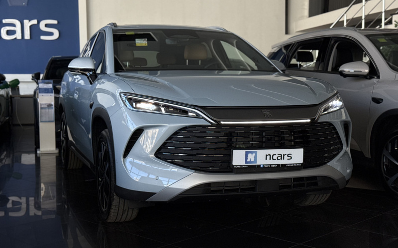 BYD Song L DM-i фото салону