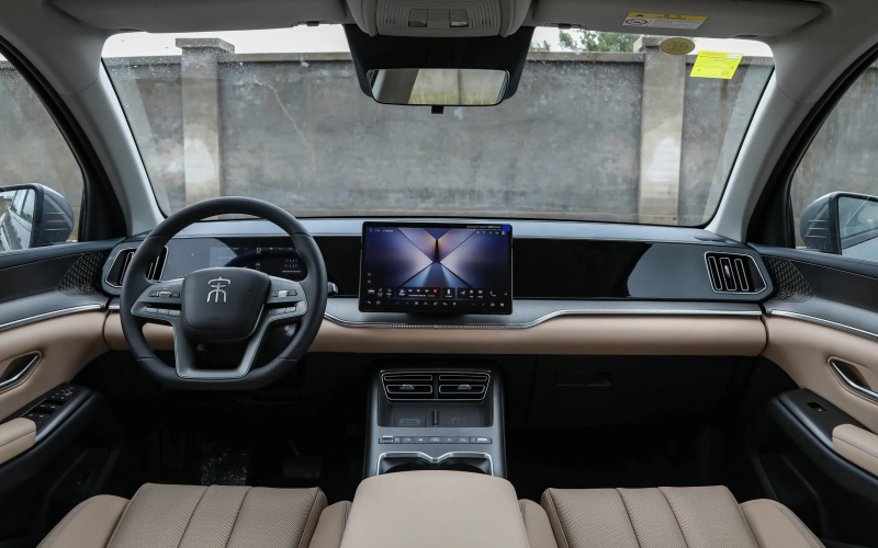 BYD Song Pro DM-i фото салона