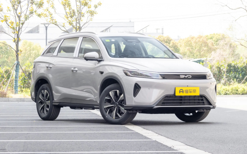 BYD Sea Lion 05 DM-i фото салону