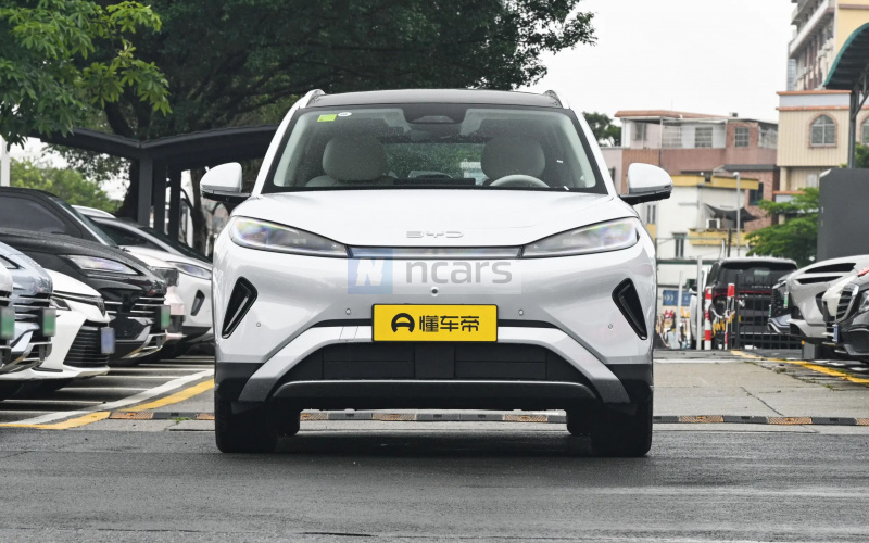 BYD Sea Lion 05 фото со стороны