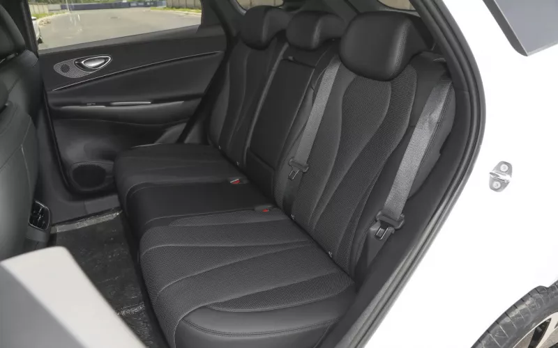 BYD SeaLion 06 DM фото задний диван