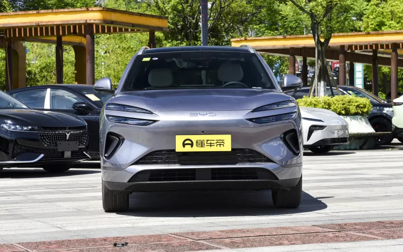 BYD SeaLion 06 фото со стороны