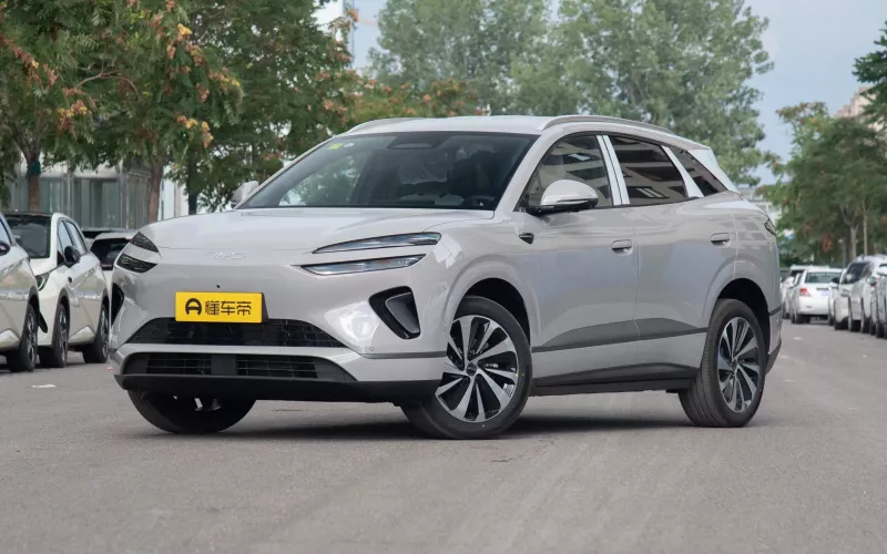 BYD SeaLion 06 фото спереди