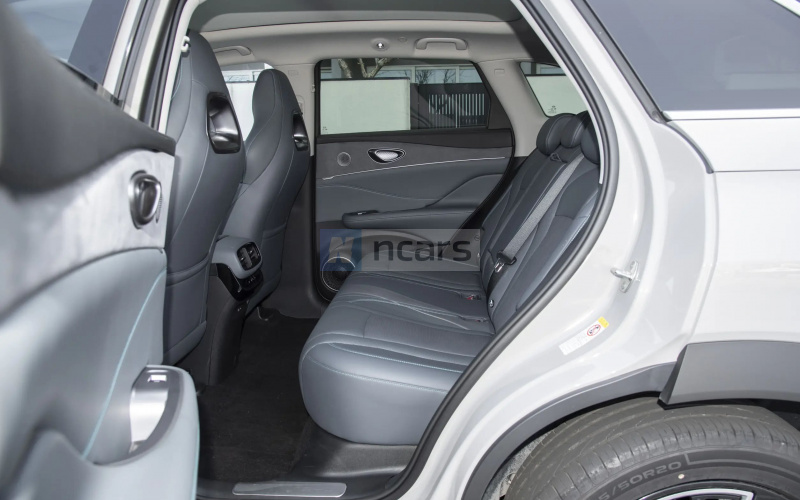 BYD Sea Lion 07 DM-i фото задний диван