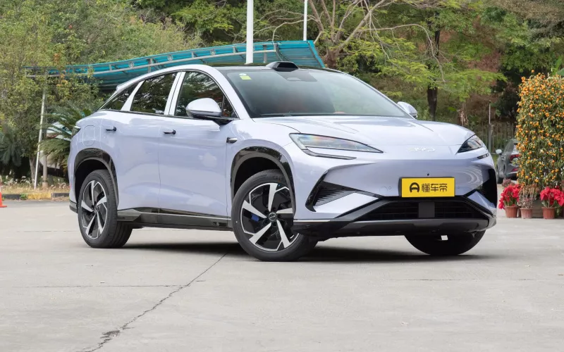 BYD Sea Lion 07 фото салона